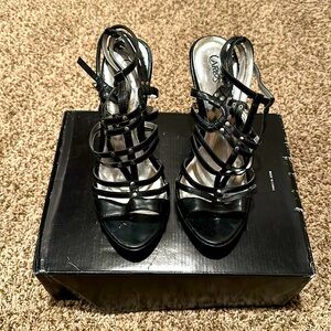 Like New w/ box Carlos Santana Stiletto Heel